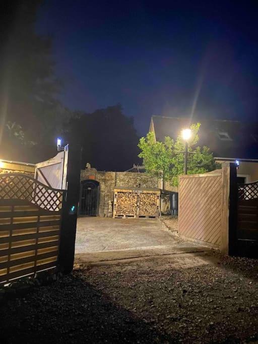 Beautiful Renovated Former Coach House Llandeilo Εξωτερικό φωτογραφία