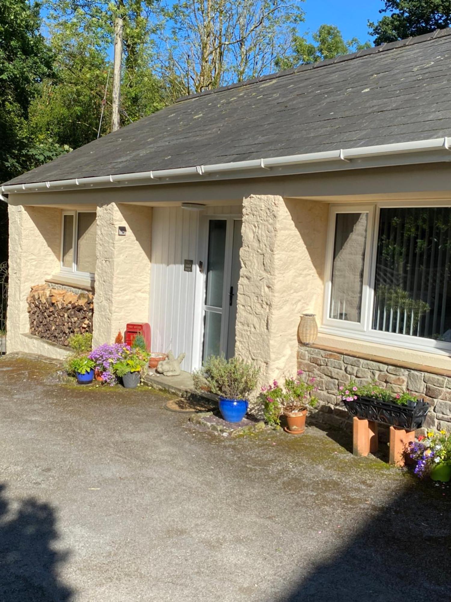 Beautiful Renovated Former Coach House Llandeilo Εξωτερικό φωτογραφία